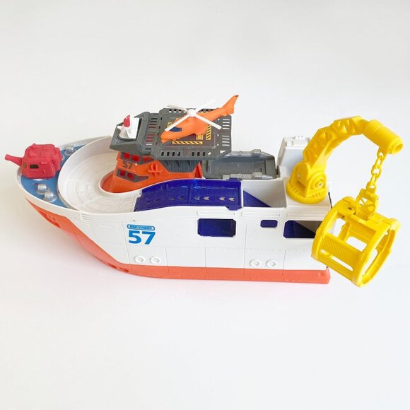 $_12.JPG?set_id=880000500F Matchbox Mission Marine Rescue Ship Complete Set